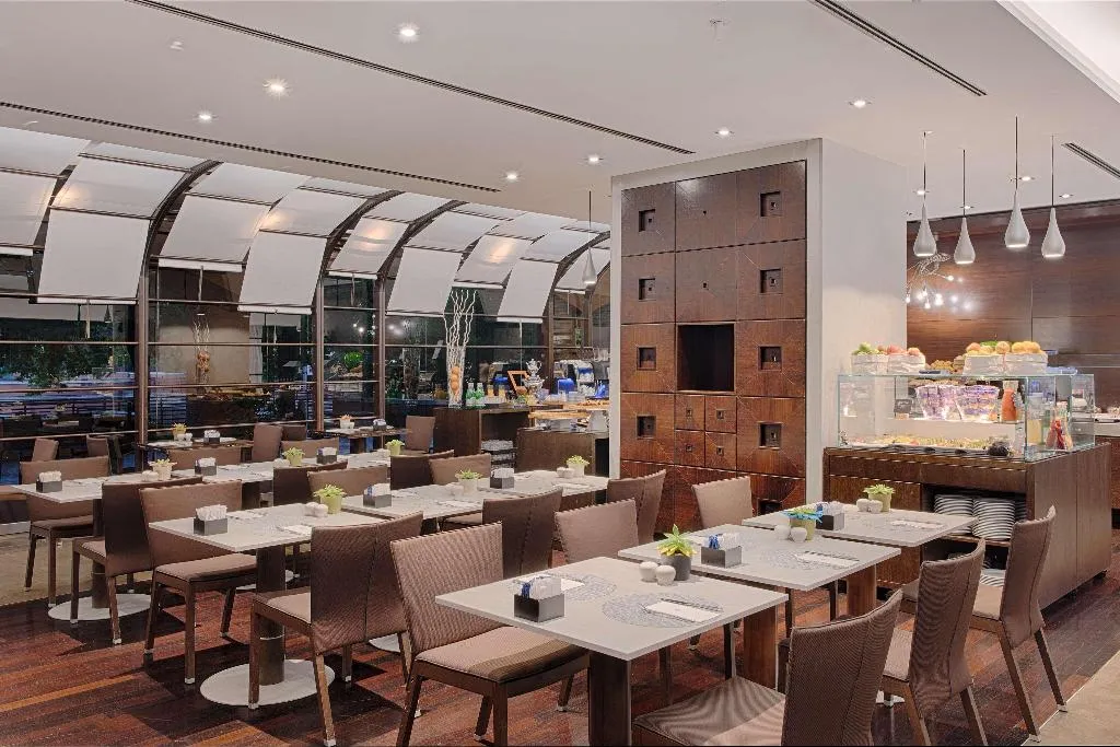 Restaurant, NH Milano 2, Milan