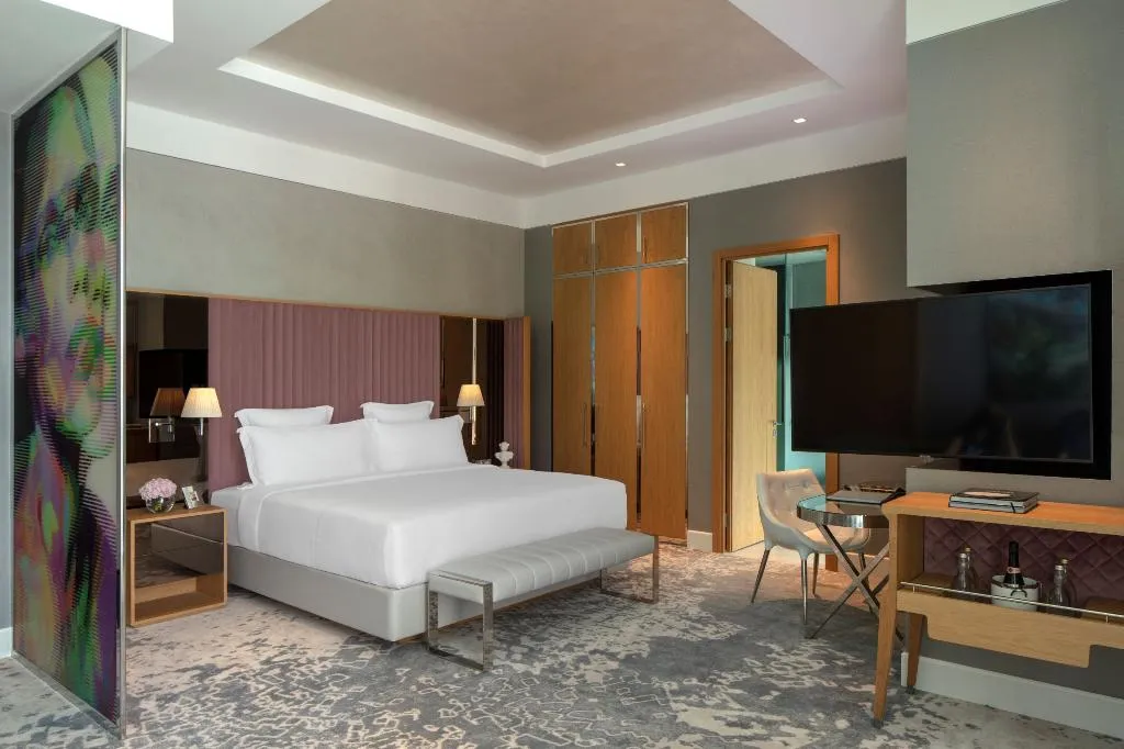 DOUBLE WITH BALCONY Room, SLS Dubai Hotel & Residences, Dubai