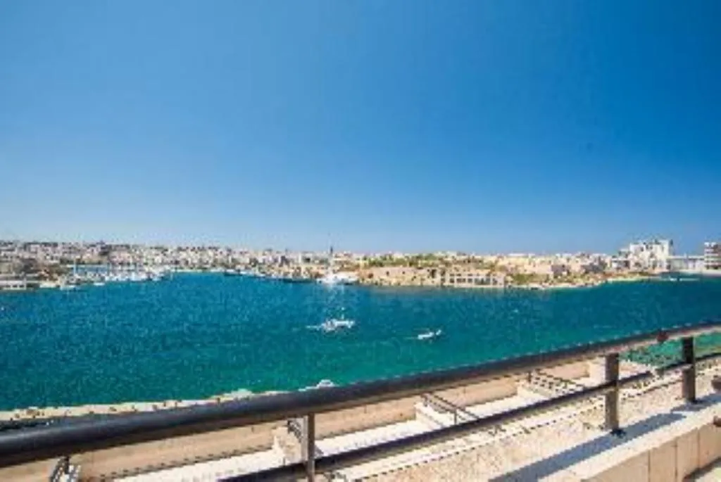 Double or Twin PREMIUM Room, Grand Hotel Excelsior, Malta