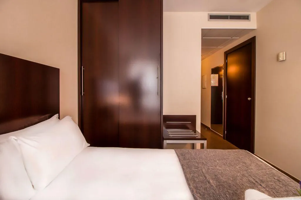 TWIN STANDARD Room, Teatre Auditori, Barcelona