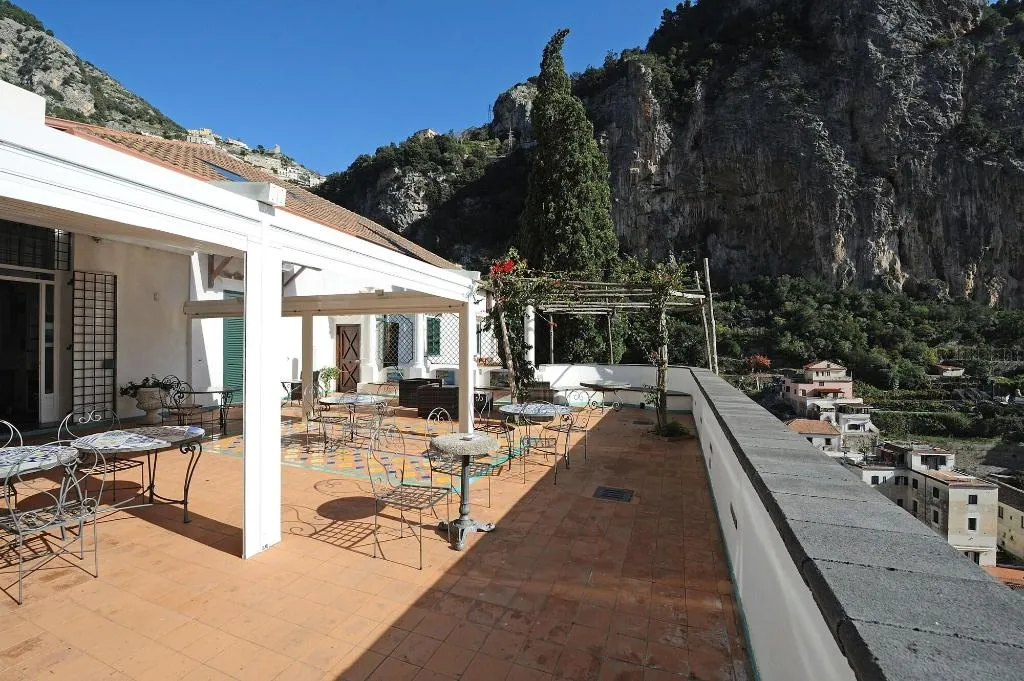 General view, Hotel Villa Annalara, Naples