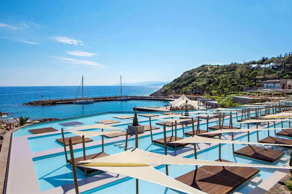 Bar, Zeus Eleva Mirabello Bay, Crete