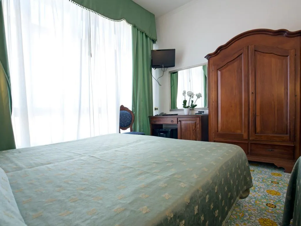 TRIPLE STANDARD Room, La Panoramica Hotel, Naples