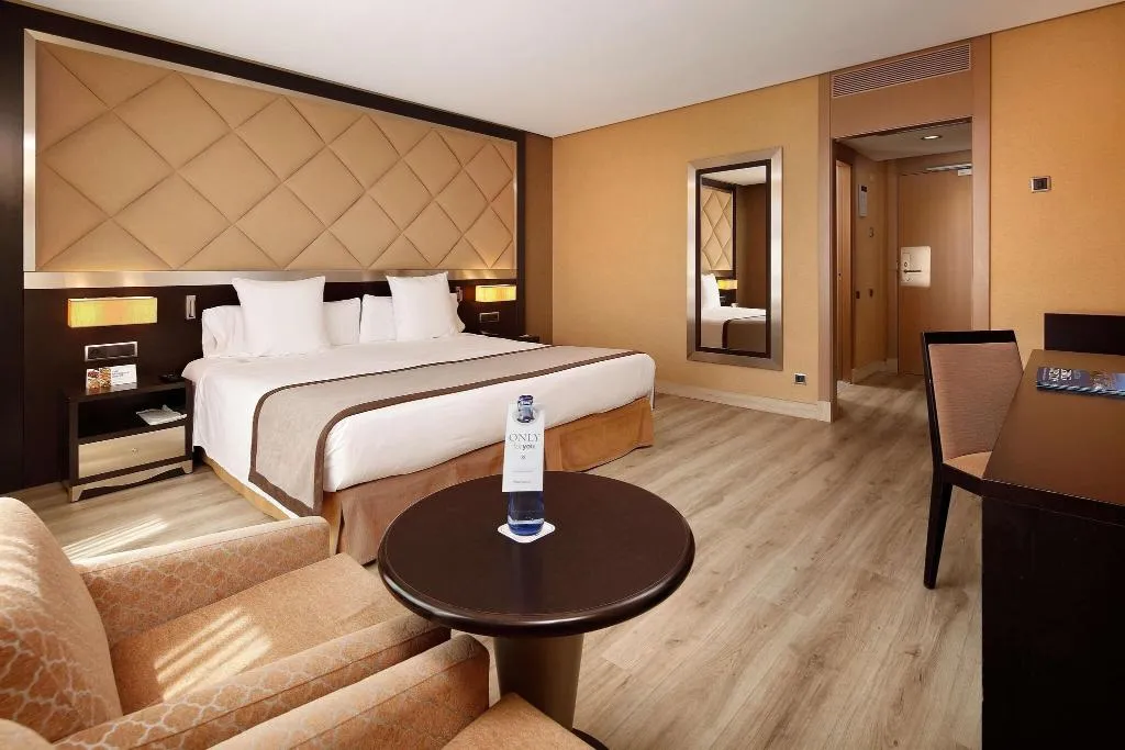 DOUBLE STANDARD Room, Hcc St. Moritz, Barcelona
