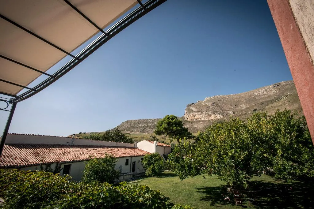 Terrace, Masseria Rossella, Palermo