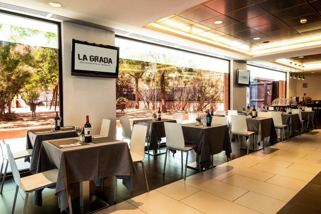 Restaurant, Tach Madrid Airport, Madrid