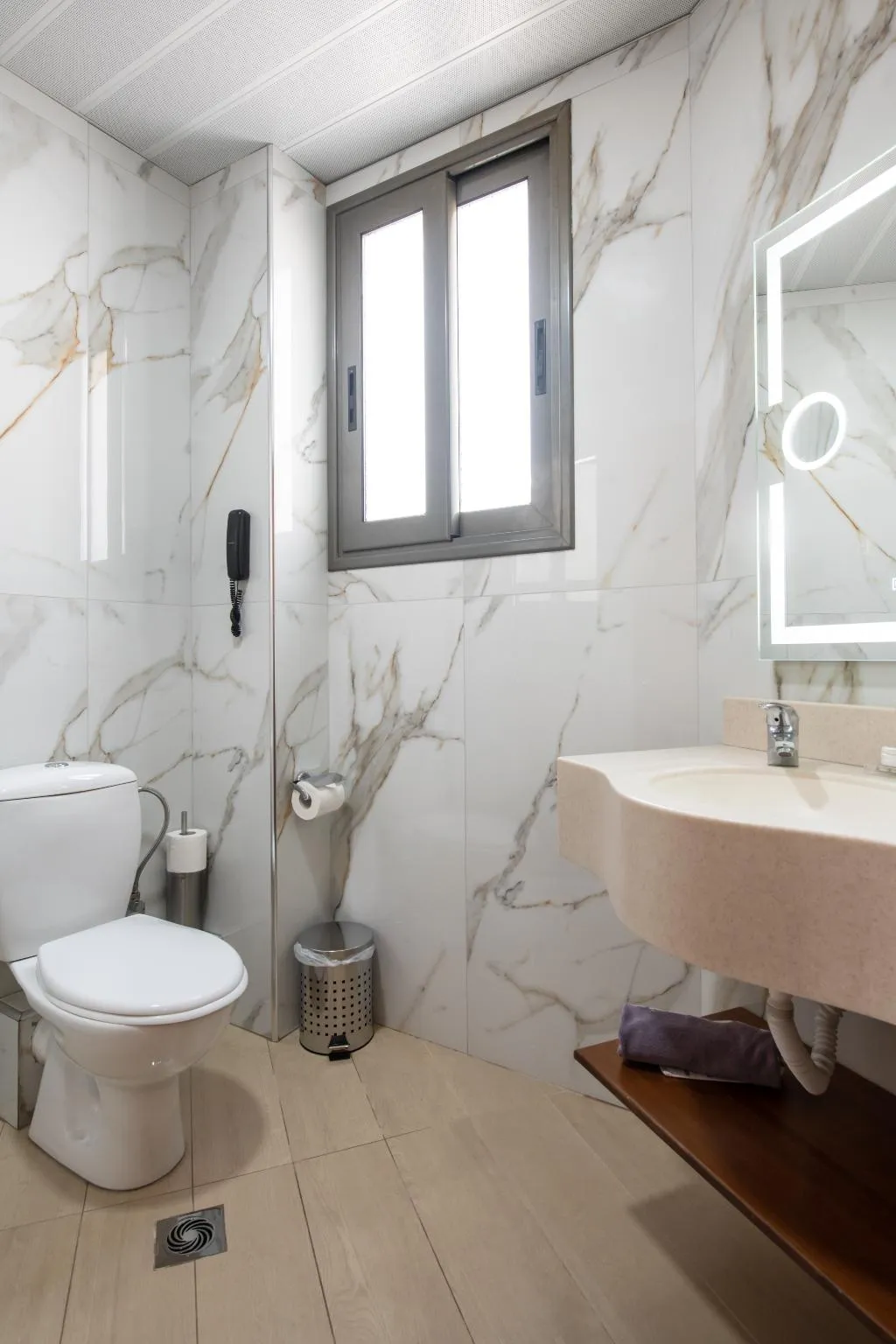 SINGLE STANDARD Room, Golden City, Athens