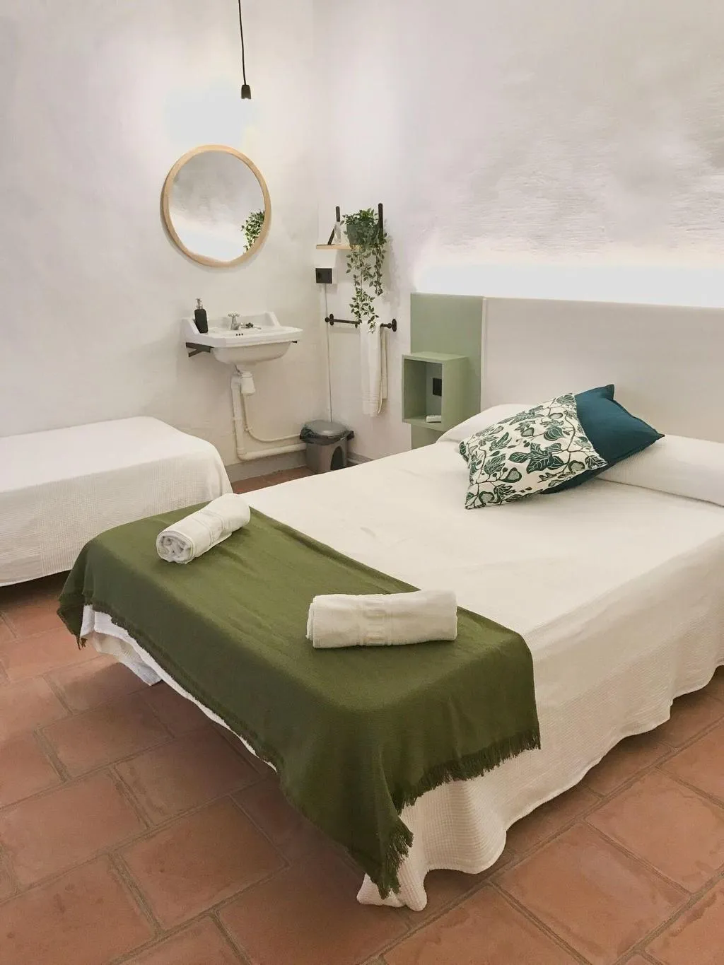 Room, Hostal L'Estrella, Costa Brava