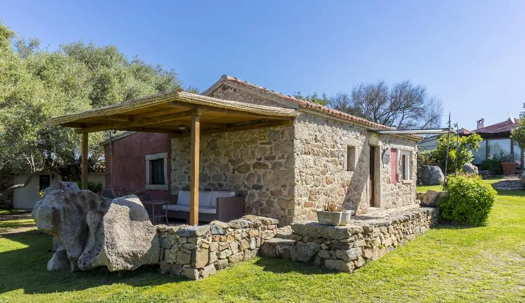 JUNIOR SUITE STANDARD Room, Jaddhu Country Resort, Olbia