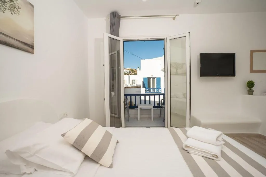 QUADRUPLE DELUXE GARDEN VIEW Room, Acrogiali, Mykonos