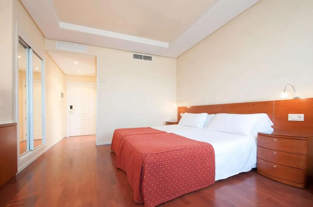 Room, Hotel Madrid Chamartín Affiliated by Meliá, Madrid