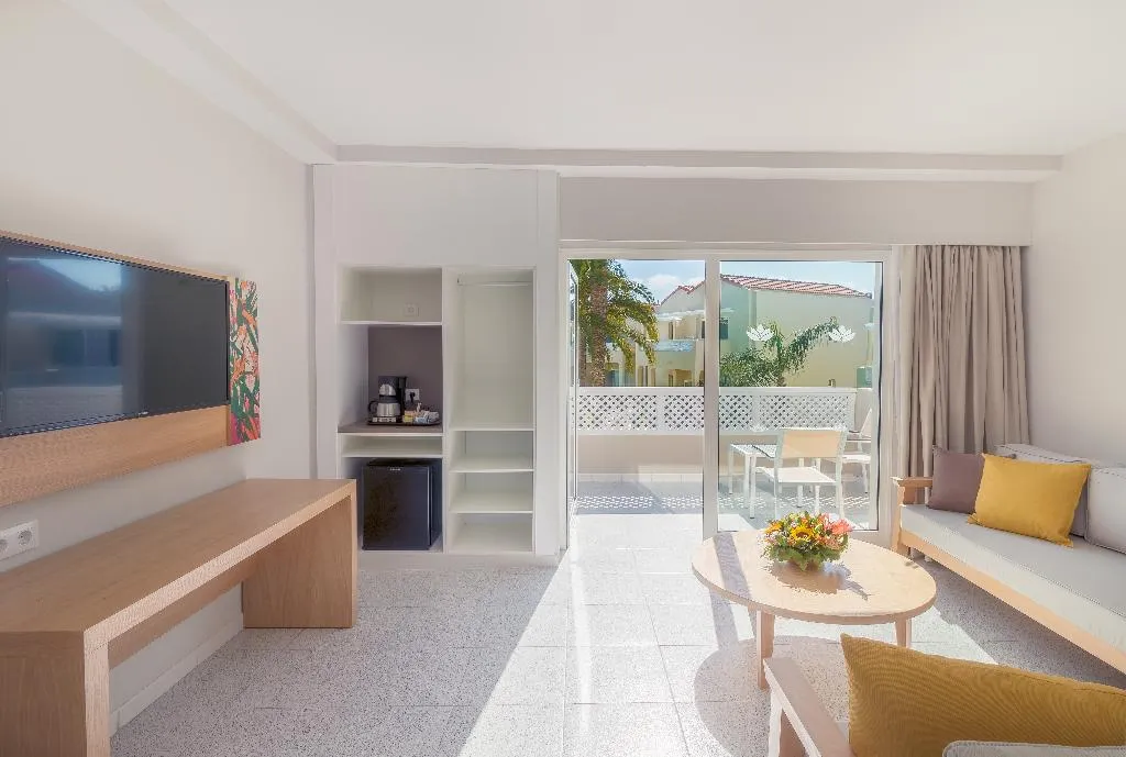 FAMILY ROOM STANDARD Room, Hotel LIVVO Koala Garden, Gran Canaria