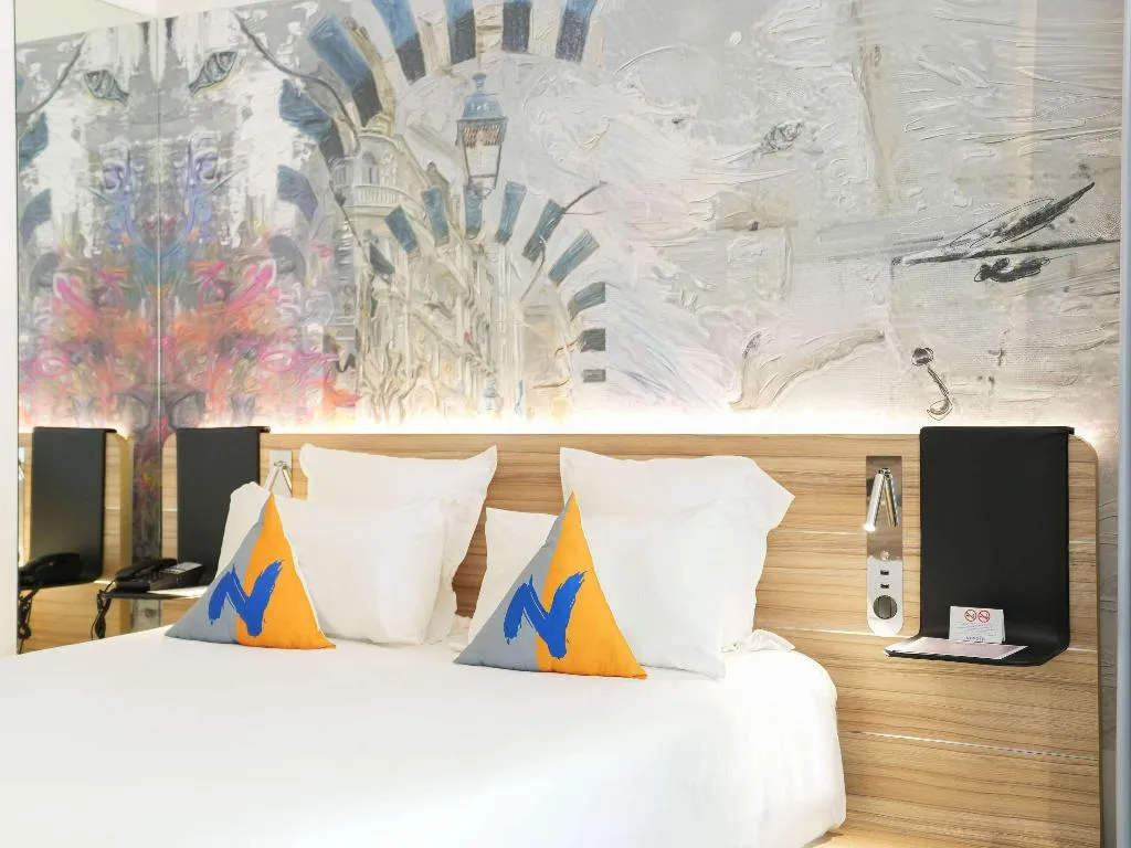JUNIOR SUITE WITH DOUBLE BED Room, Novotel Tunis Lac, Tunisia