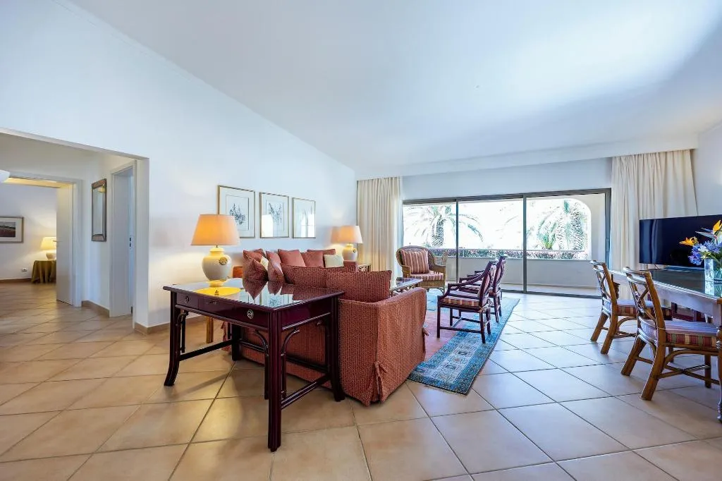 Room, Vila Palmeira, Algarve