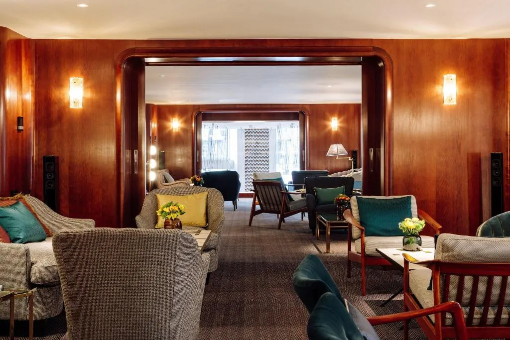 Lobby, Bairro Alto, Lisbon