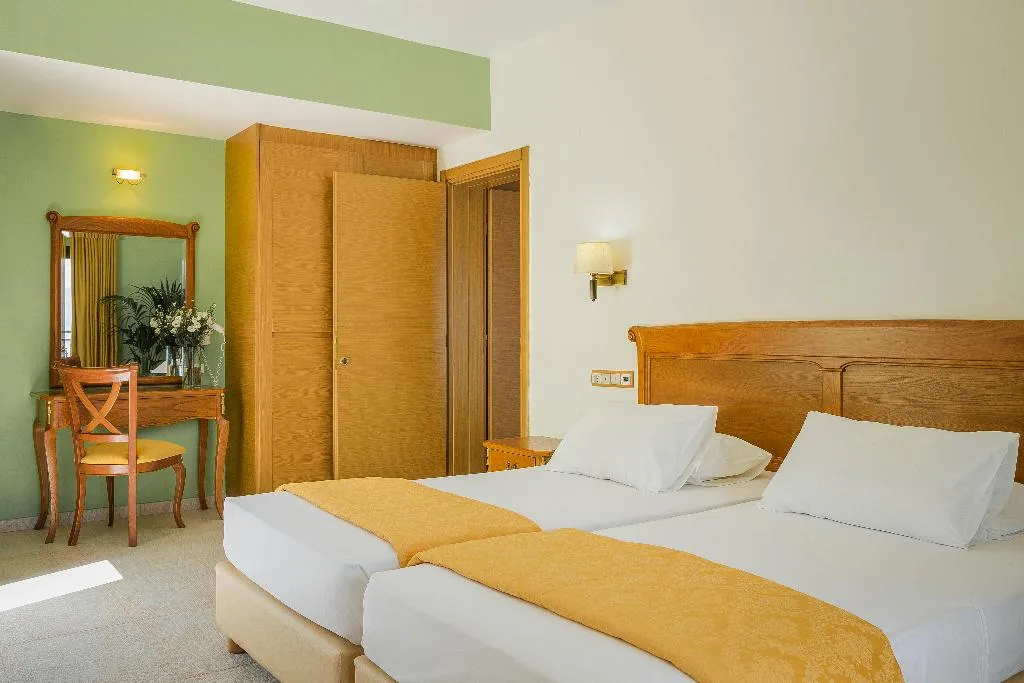 VILLA TWO BEDROOMS WITH PRIVATE POOL Room, Kefalonia Bay Palace by GHH, Kefallinia