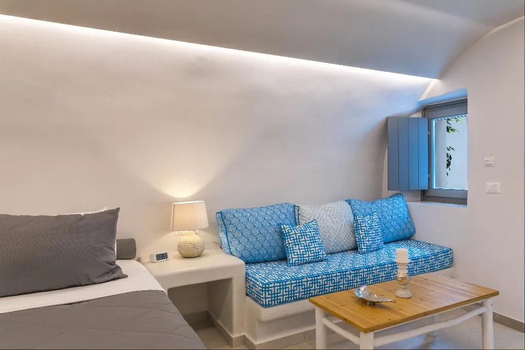 SUITE STANDARD Room, Tramonto Secret Villas, Santorini