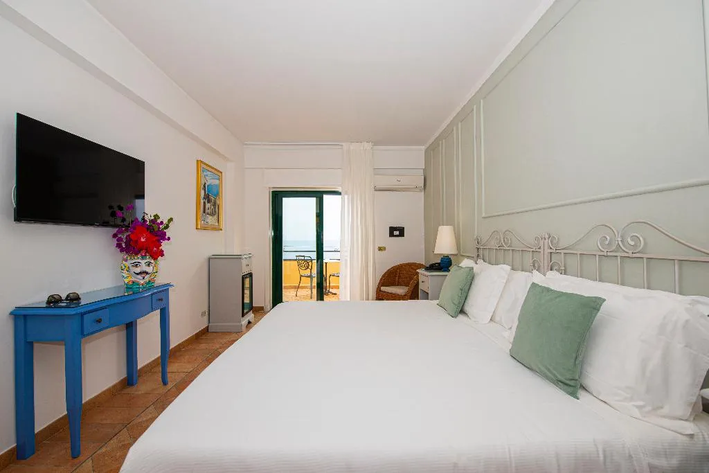 DOUBLE CLASSIC SEA VIEW Room, Baia Taormina Hotel CDS Hotels, Taormina