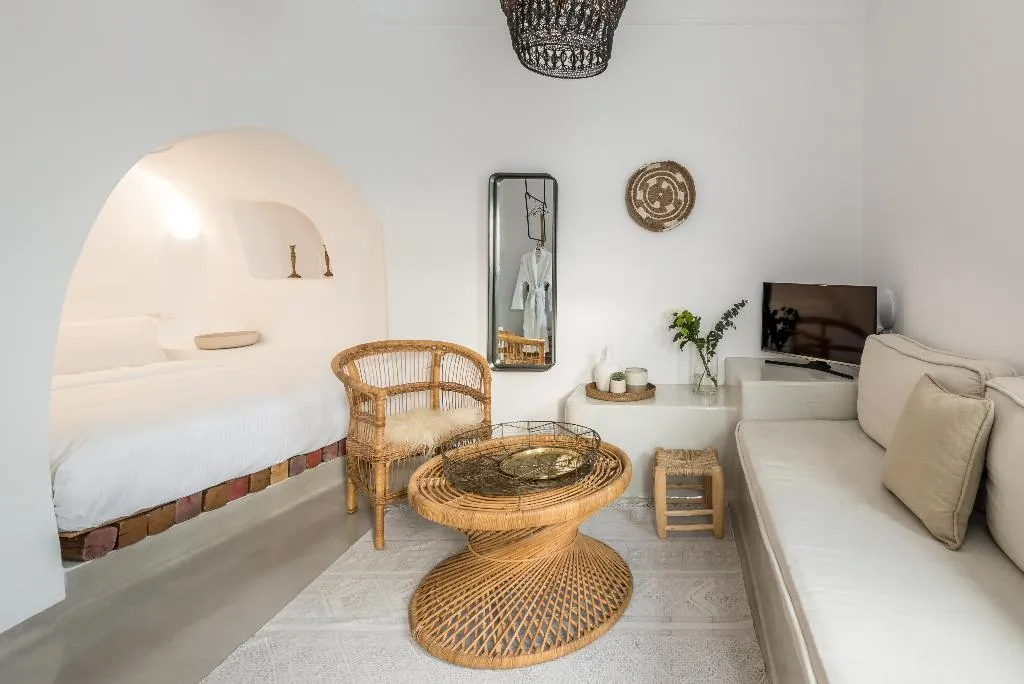 Room, Cocoon Suites, Santorini