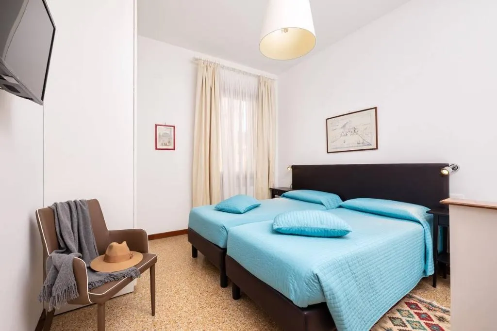 Room, Residence Ca' Foscolo, Venice