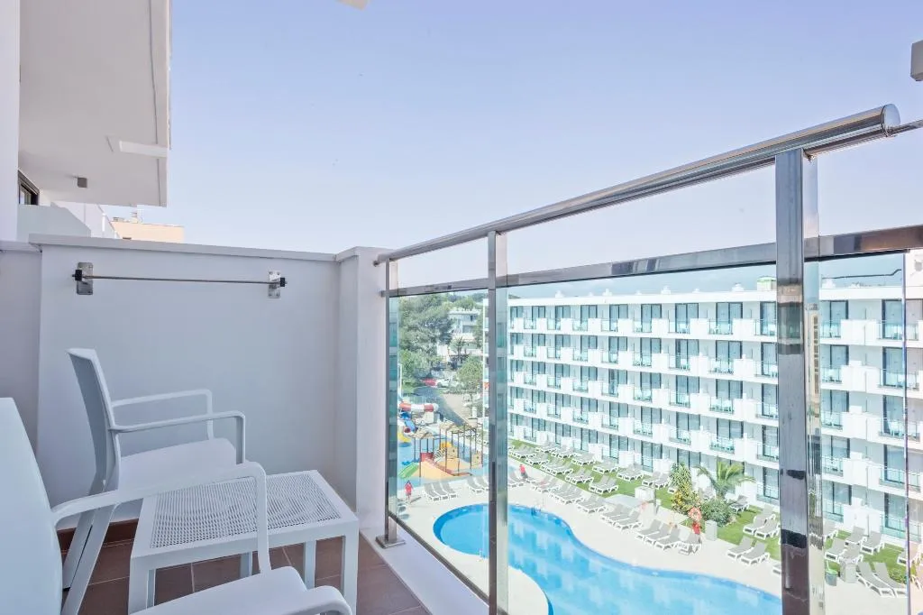 Double or Twin POOL VIEW Room, Best Sol d'Or, Costa Dorada