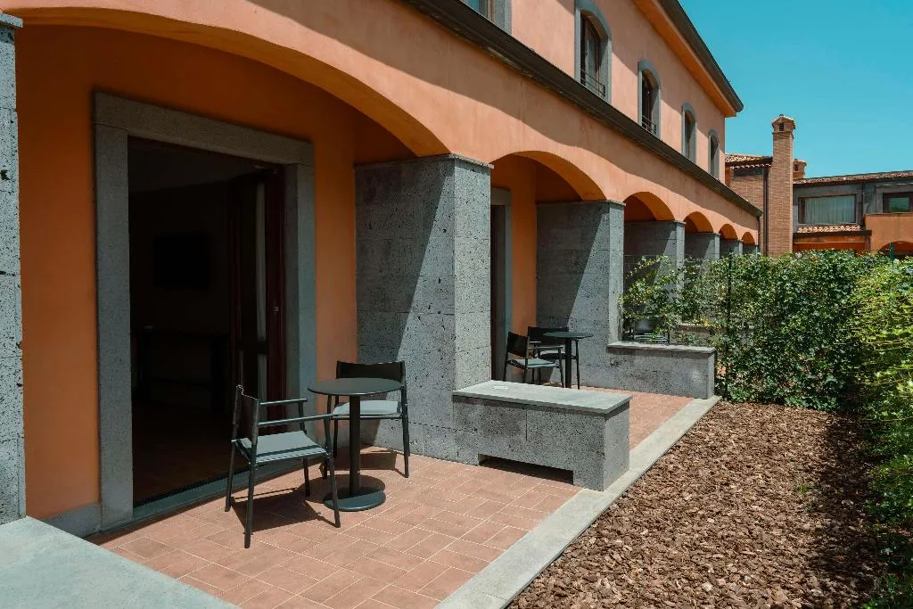 Room, Picciolo Etna Golf Resort & Spa, Curio Collection, Catania