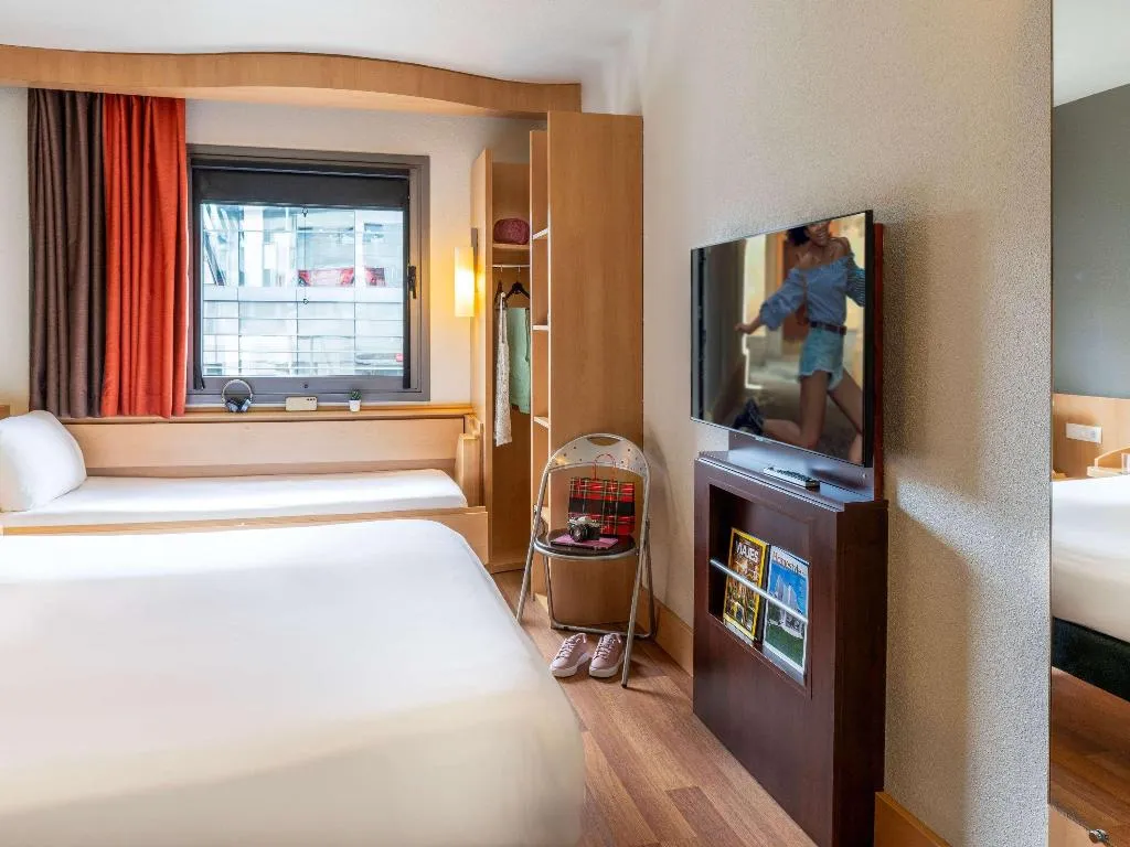 DOUBLE WITH DOUBLE BED Room, ibis Madrid Alcobendas, Madrid