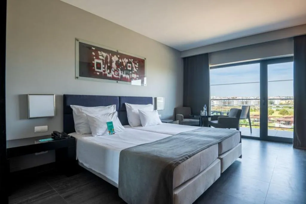 TWIN SEA VIEW Room, Vila Gale Lagos, Algarve