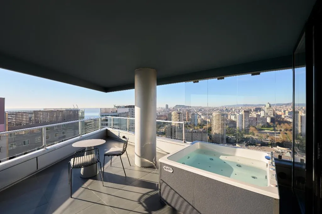JUNIOR SUITE STANDARD Room, Barcelona Princess, Barcelona