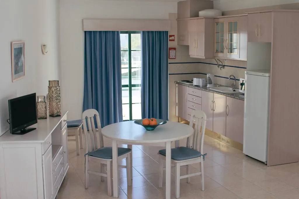 APARTMENT ONE BEDROOM Room, Dunas Do Alvor - Torralvor, Algarve