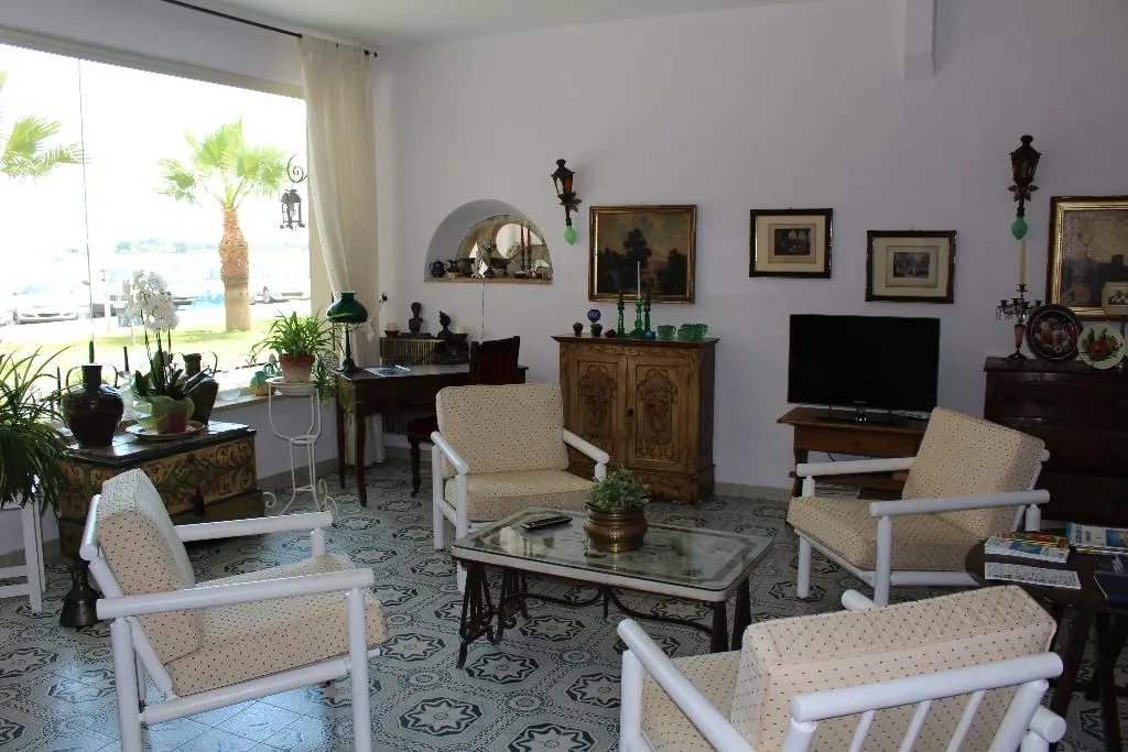 Lobby, Villa Mora, Catania