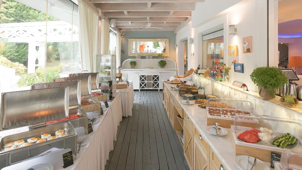 Restaurant, Mandraki Village, Skiathos