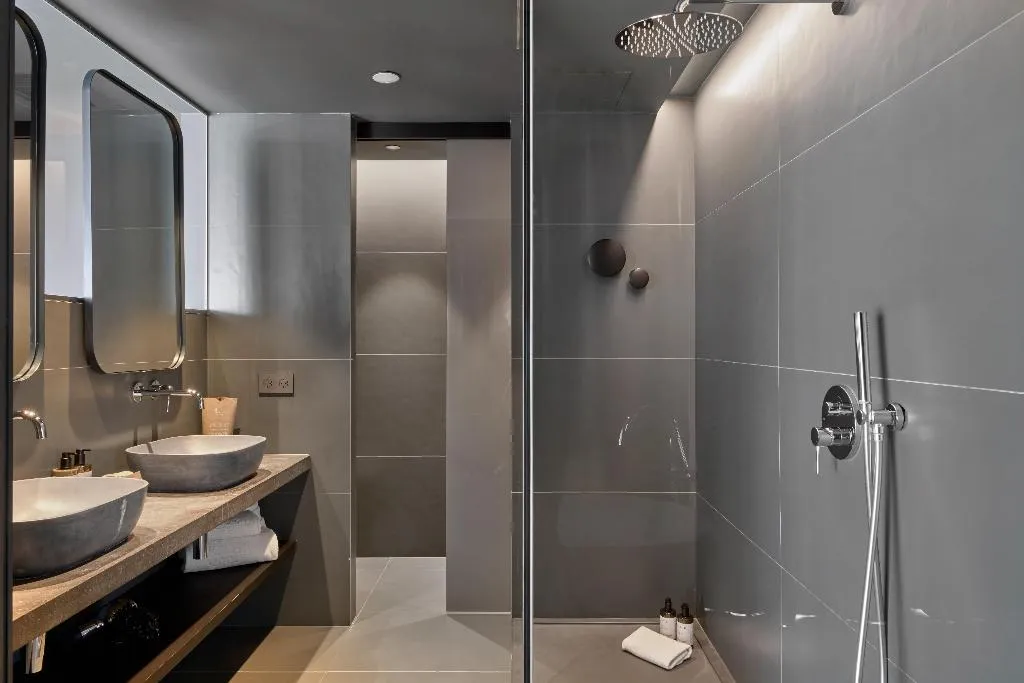 JUNIOR SUITE STANDARD Room, Barcelona Princess, Barcelona
