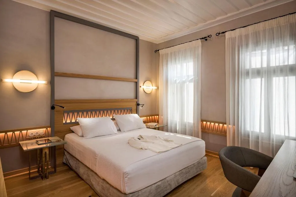DOUBLE CLASSIC QUEEN BED Room, Scala De Faro, Crete