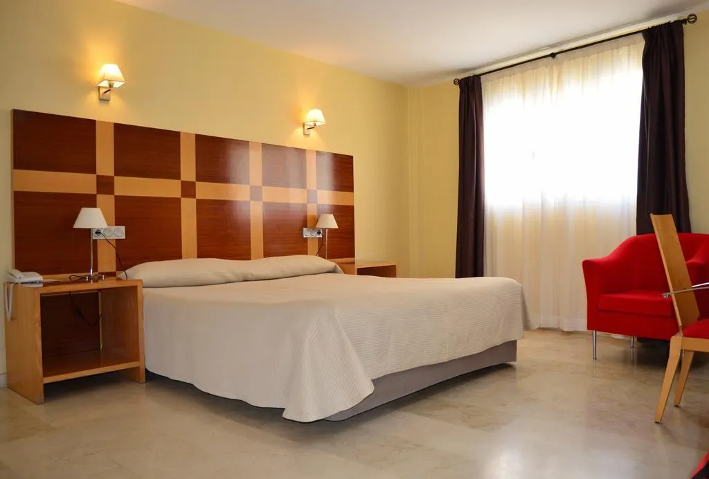 TRIPLE STANDARD Room, Hotel Porto Calpe, Costa Blanca