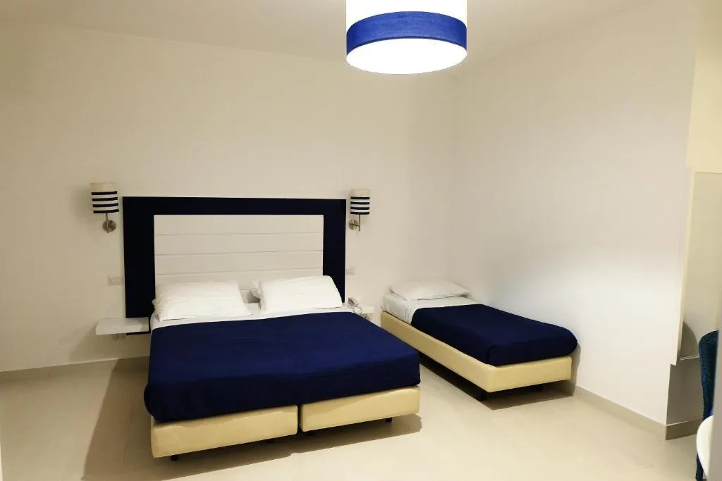 TRIPLE STANDARD Room, Baia Di Puolo, Naples