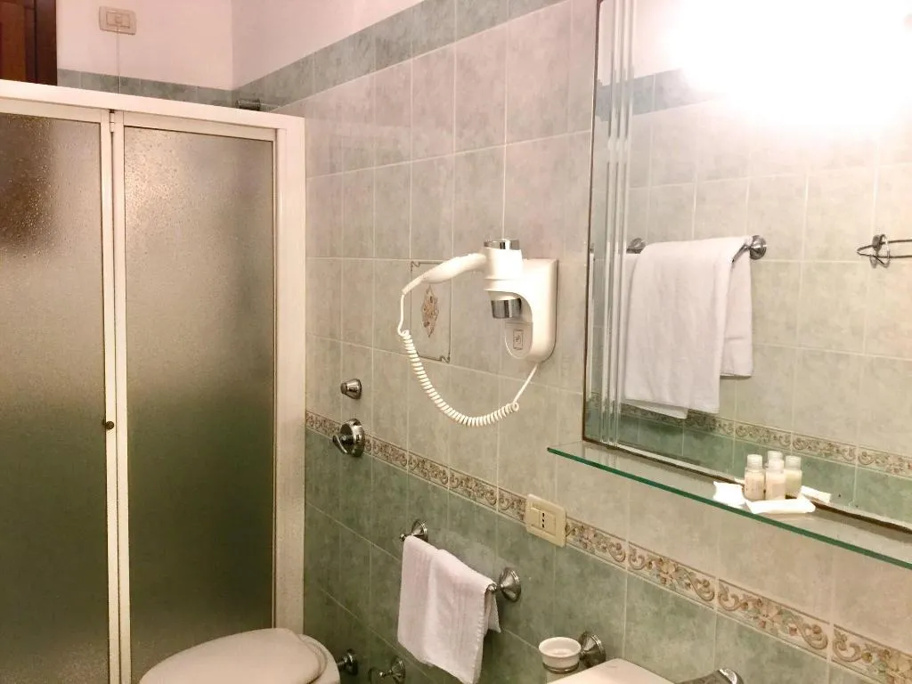 Room, Araba Fenice Hotel, Palermo