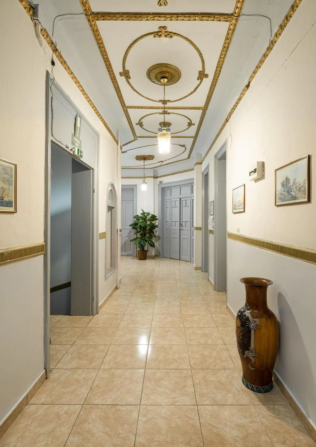 Lobby, Nea Metropolis, Halkidiki