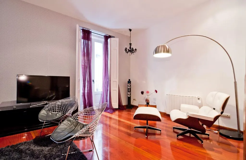APARTMENT TWO BEDROOMS Room, Smartr Madrid Atocha, Madrid