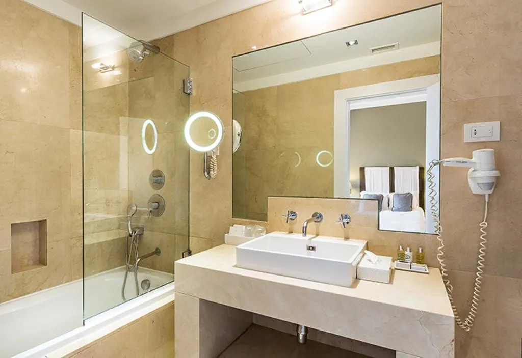 Double or Twin SUPERIOR Room, York House Hotel, Lisbon