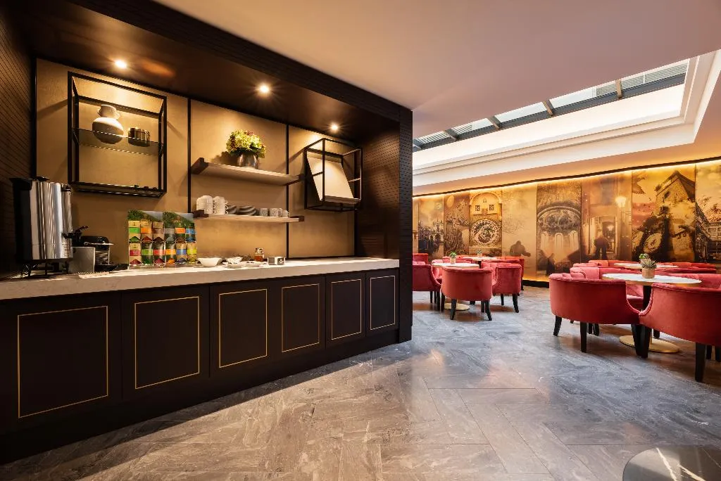 Bar, Aurea Legends by Eurostars Hotel Company, Prague