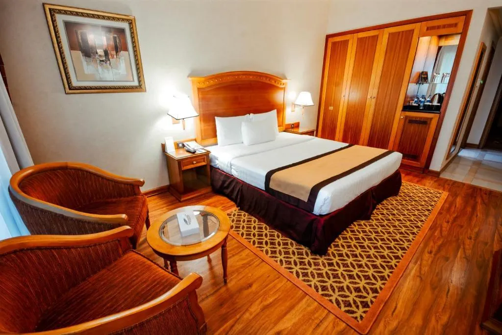 DOUBLE EXECUTIVE Room, Avenue Hotel, Dubai