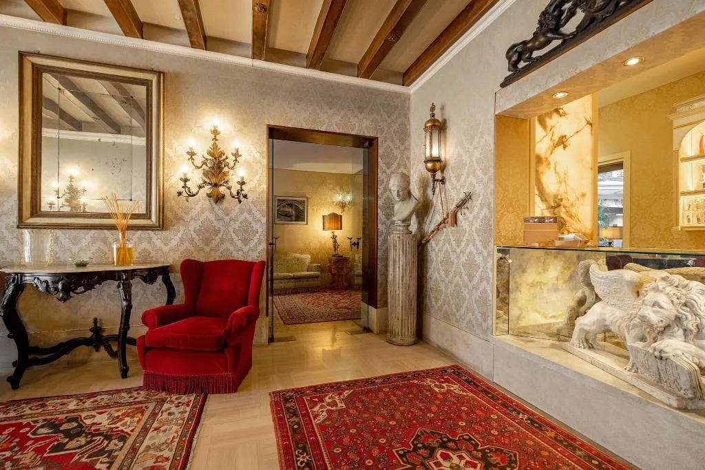 Lobby, Bel Sito e Berlino, Venice