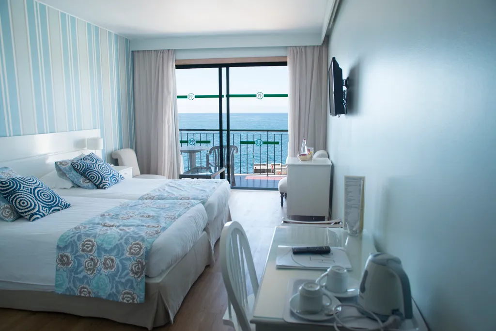 Double or Twin WITH TERRACE Room, Quinta Penha Franca Mar, Madeira