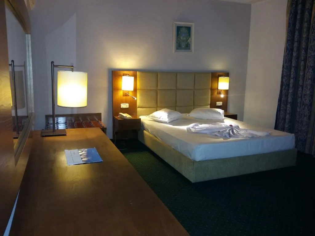 SINGLE STANDARD Room, Yadis Ibn Khaldoun, Tunisia