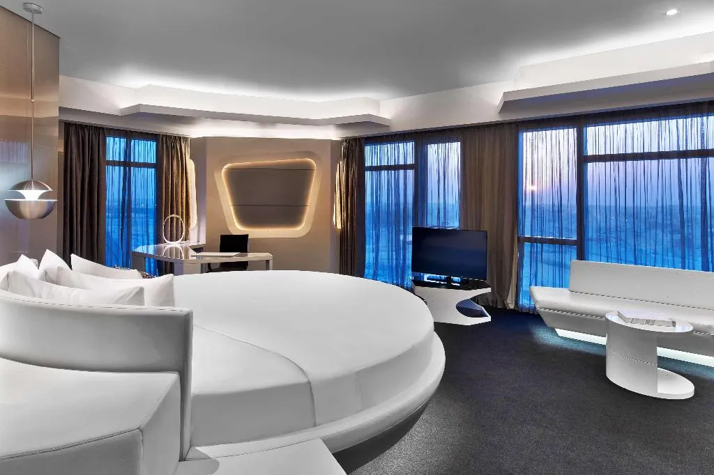 SUITE DELUXE Room, V Hotel Dubai, Curio Collection by Hilton, Dubai