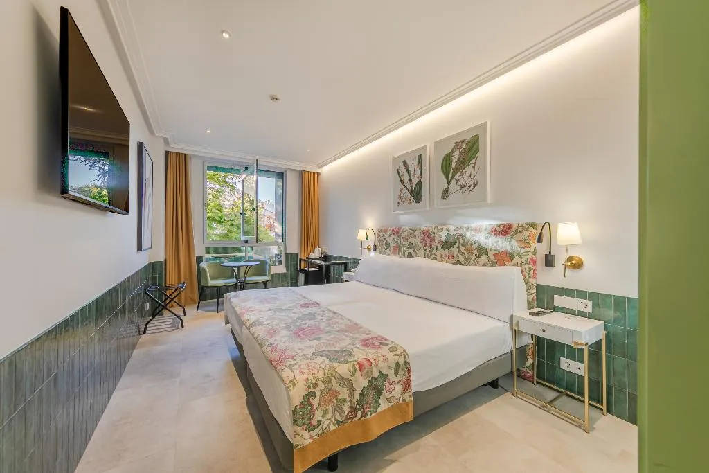 TRIPLE CAPACITY 3 Room, Ribera de Triana Hotel, Seville