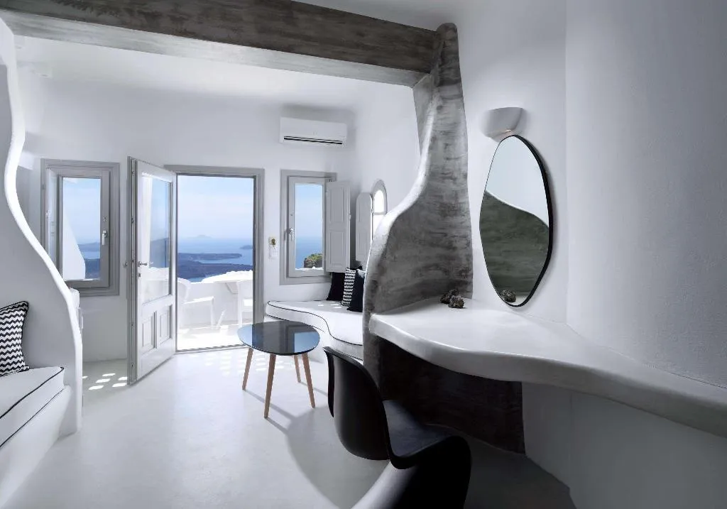 Room, Tholos Resort, Santorini