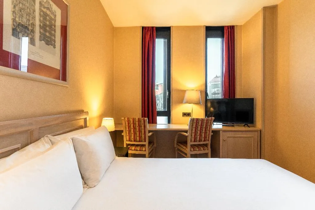 DOUBLE SINGLE USE STANDARD Room, Sunotel Junior, Barcelona