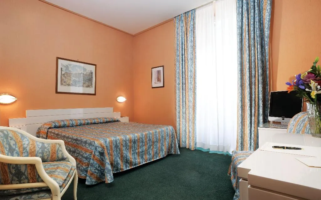DOUBLE STANDARD Room, Patria, Rome